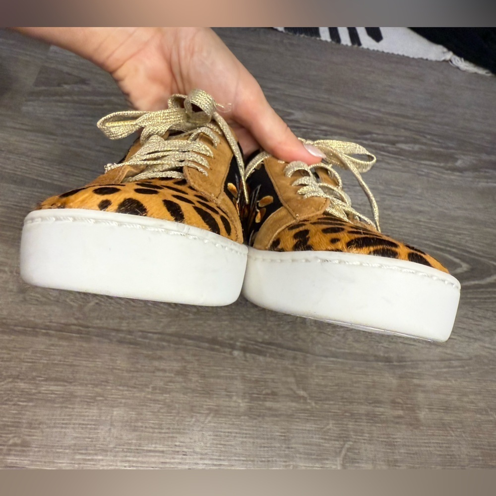 Johnny Was Acacia Leopard Sneakers Size 6 - Picture 7 of 11